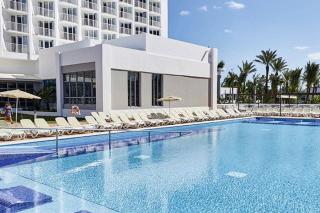 View rates for Riu Paradise Island Hotel - Adults Only