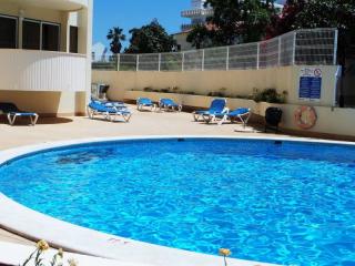 Book Algarve Mor Apartments online