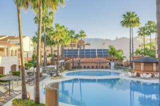 Photograph of Los Amigos Beach Club Hotel