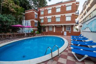 Book Moremar Hotel online