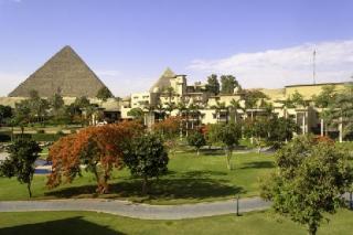 Photograph of Mena House Oberoi Hotel