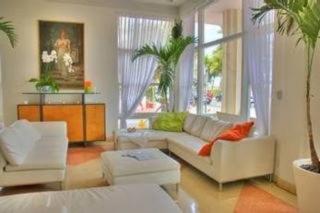 Photograph of Majestic South Beach Hotel