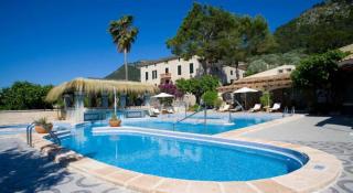 Photo of Monnaber Nou Hotel
