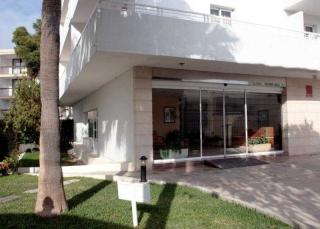 Photograph of Central Park Apartments