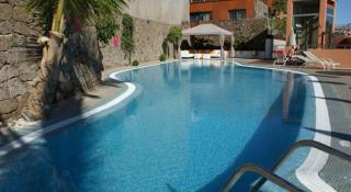 Book Las Villas de Amadores online