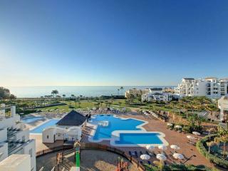 Book Fuerte Estepona Suites Spa online