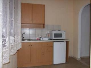 Book Spingos Apartments online