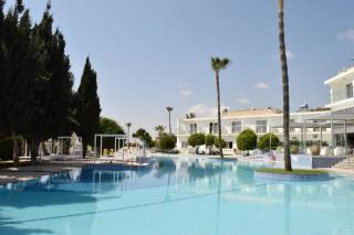 Book Fedrania Garden Aparthotel online