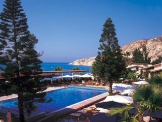 Book Columbia Beach Hotel online