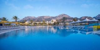 Book Mirage Park Resort online