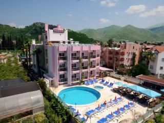 Marmaris Hotels Book Cheap Hotels In Marmaris Sunshinecouk - 