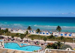 Photograph of Hollywood Beach Resort Cruise Port
