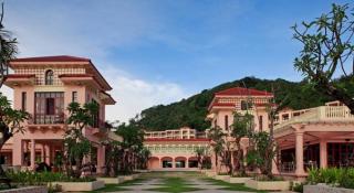 Photograph of Centara Grand Beach Resort Phuket Hotel