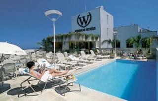 Photograph of Windsor Plaza Hotel