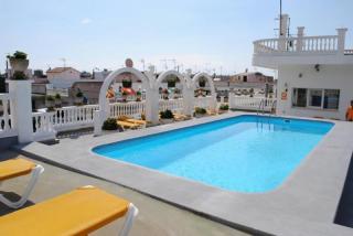 Photograph of Las Americas Apartments