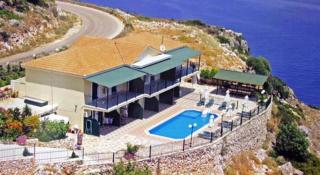 Book Agnantio Apartments online