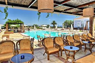 Book Panselinos Aparthotel online
