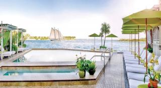Photograph of Ocean Key Resort And Spa