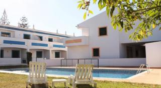 Book Oasis Beach Apartments online