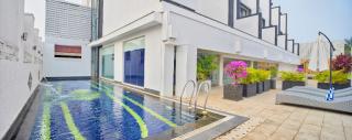 Photograph of Lhotel Eden