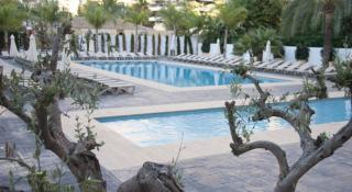 Book Flash Hotel online
