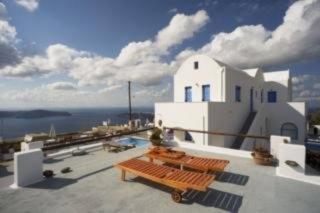 Photograph of Ampelonas Apartments
