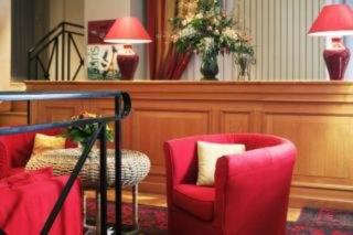 Photograph of Beaugency Hotel