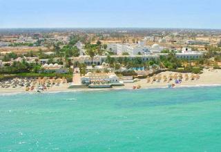 Photograph of Les Sirenes Beach Hotel
