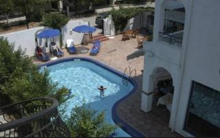 Book Across Golden Beach Hotel online
