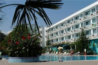 Book Zefir Hotel online