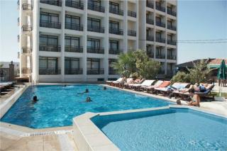 Book Esat Hotel online