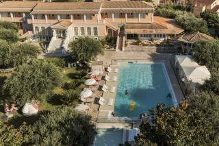 Book Nefeli Hotel online
