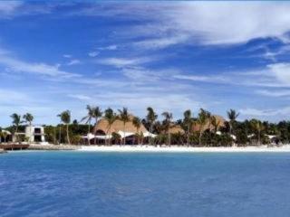Photograph of Holiday Inn Kandooma Maldives Hotel