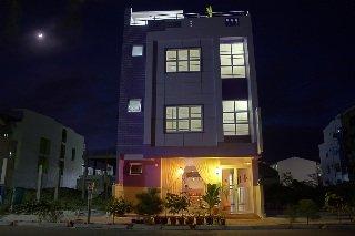 Photograph of Hulhumale Sunshine Hotel