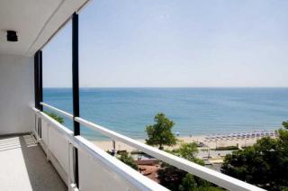 Book Astoria Hotel online