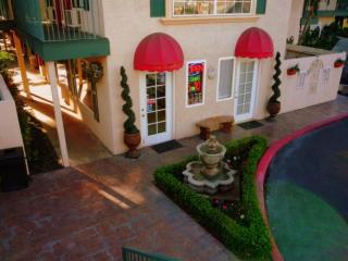 Photograph of Quality Inn & Suites Anaheim Hotel