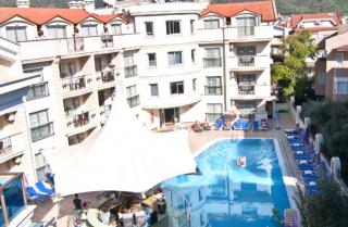 Photograph of Club Karakas Apartments