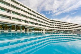 Book Santa Monica Suites Hotel online