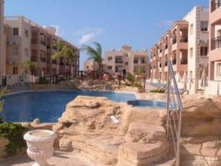 Photograph of Royal Seacrest Apartments