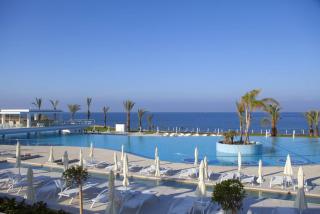 Book King Evelthon Hotel online