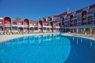 Book Muthu Oura Praia Hotel online