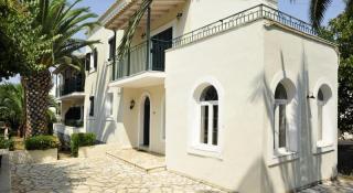 Photograph of Balaris Apartments