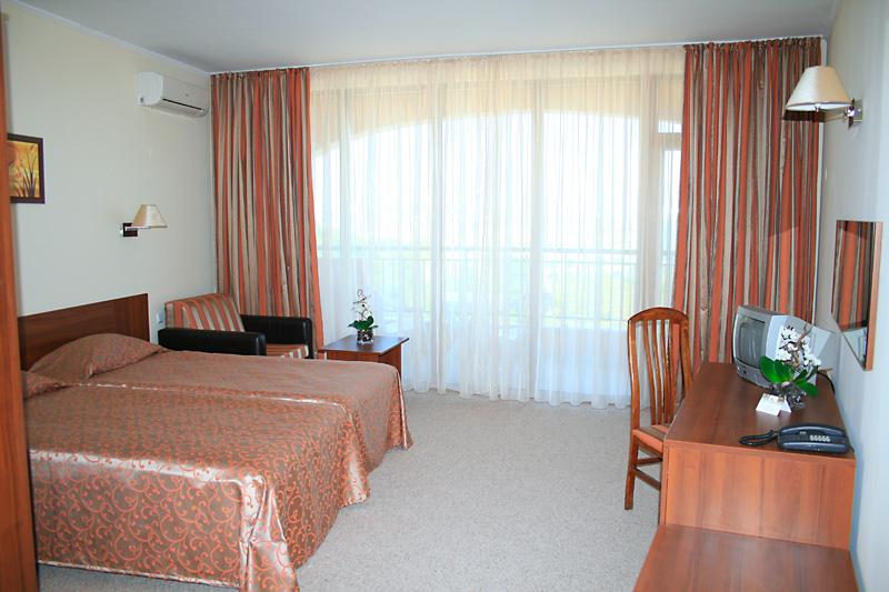 Holidays at Central Hotel in Golden Sands, Bulgaria