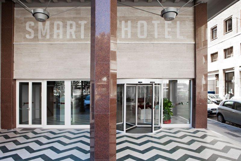 Holidays at Smart Hotel in Rome, Italy