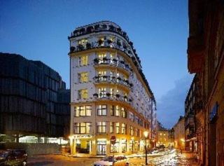 Photograph of Astoria Hotel