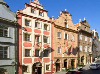 Photograph of Red Lion Hotel