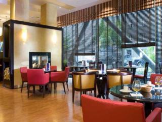Photograph of Courtyard By Marriott Flora Hotel