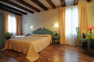 Photograph of Tintoretto Hotel