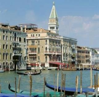Photograph of Bauer Il Palazzo Hotel