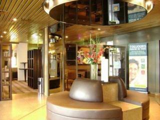 Photograph of Median Paris Congres Hotel